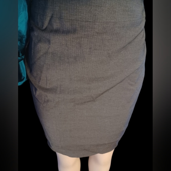 Ann Taylor Silks skirt set nwt 8 - Picture 4 of 4